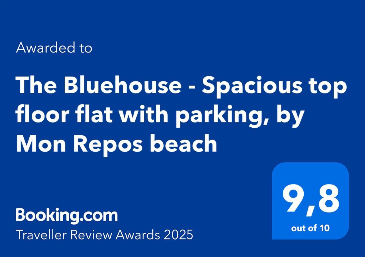 The Bluehouse - Spacious Top Floor Flat With Parking, By Mon Repos Beach Corfu  Bagian luar foto